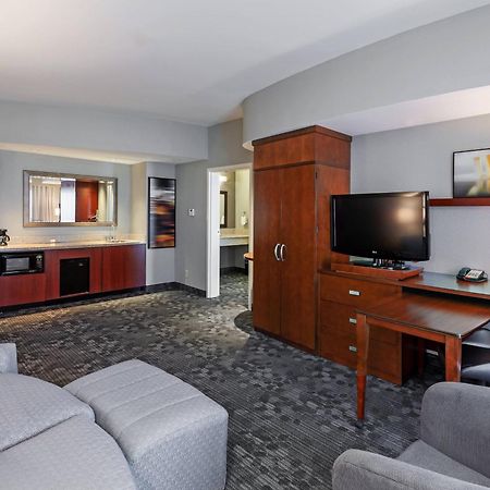 Courtyard By Marriott Tulsa Woodland Hills Hotel Eksteriør billede