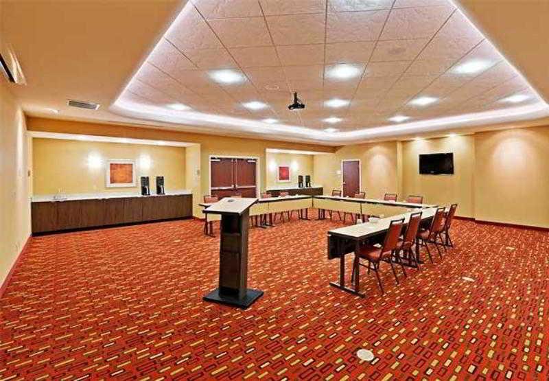 Courtyard By Marriott Tulsa Woodland Hills Hotel Eksteriør billede