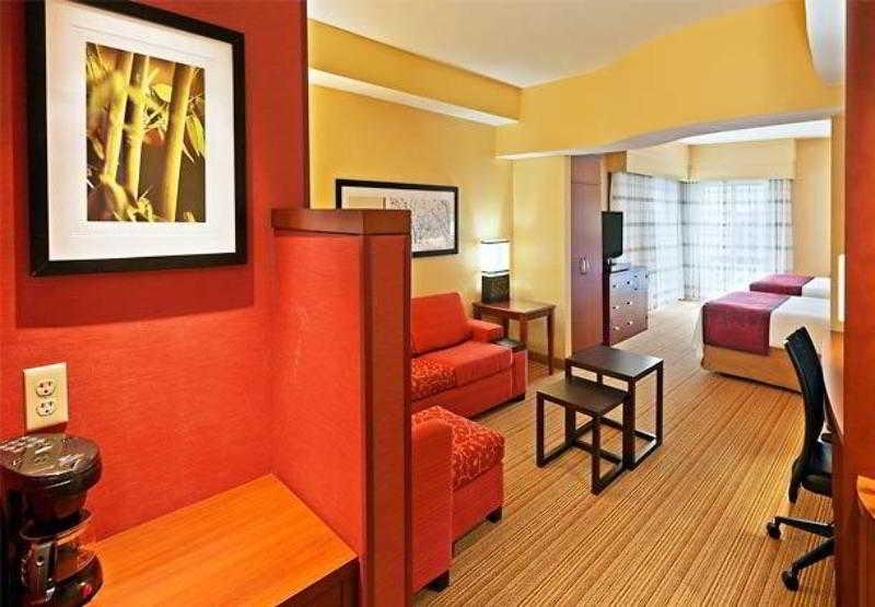 Courtyard By Marriott Tulsa Woodland Hills Hotel Eksteriør billede